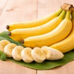 신장병 바나나 섭취 기준과 칼륨 함량을 설명하는 바나나 이미지